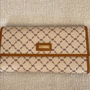Rioni tan checkbook wallet